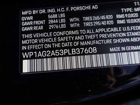 Used 2023 Porsche Macan S AWD/4WD image 38