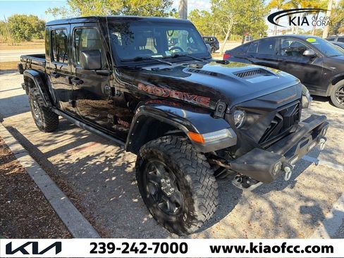 Used 2022 Jeep Gladiator Mojave w/ LED Lighting Group image 4