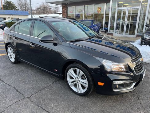 Used 2015 Chevrolet Cruze LTZ w/ Sun, Sound and Sport Package image 4