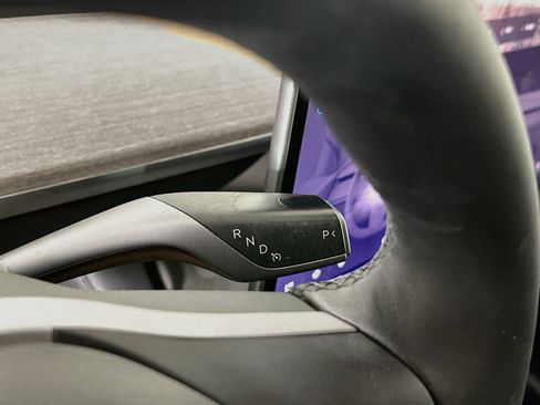Used 2022 Tesla Model Y Performance AWD/4WD image 23