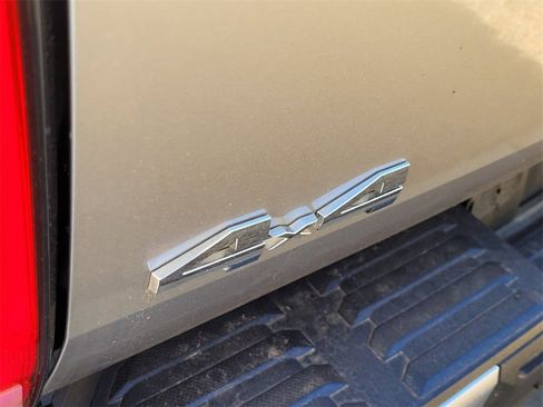 Used 2023 Toyota Tundra Limited image 9