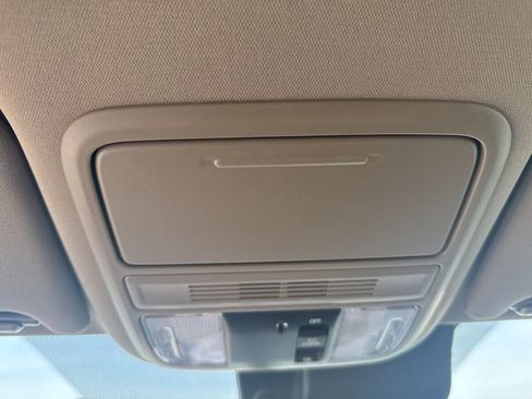 Used 2021 Honda Pilot EX image 19