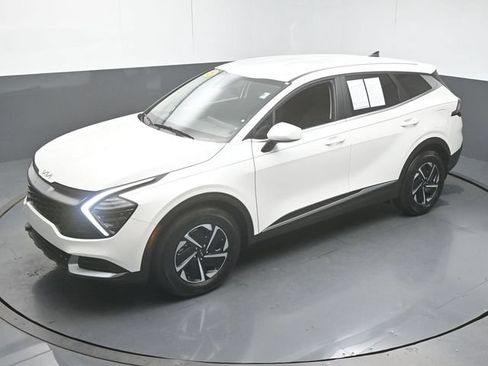 Used 2025 Kia Sportage LX FWD image 43