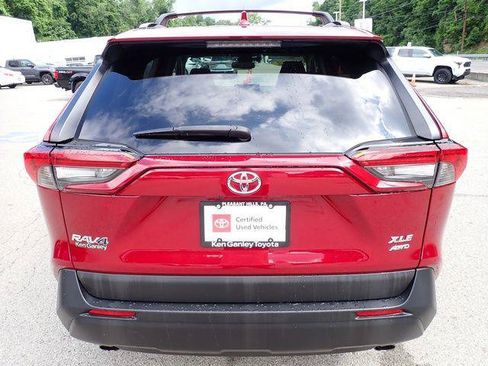Certified 2022 Toyota RAV4 XLE w/ Convenience Package AWD/4WD image 5
