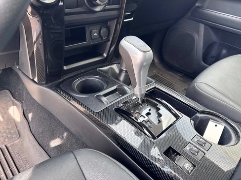 Used 2022 Toyota 4Runner TRD Off-Road Premium w/ TRD Black Wheel Package (TMS) AWD/4WD image 18