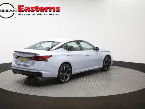 Used 2023 Nissan Altima 2.5 SR AWD/4WD image 39