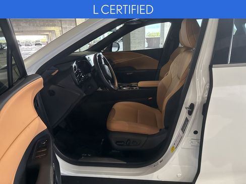 Used 2025 Lexus RX 350 Premium w/ Accessory Package (Z1) image 2
