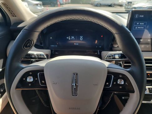 Used 2025 Lincoln Corsair Reserve w/ Jet Appearance Package image 26