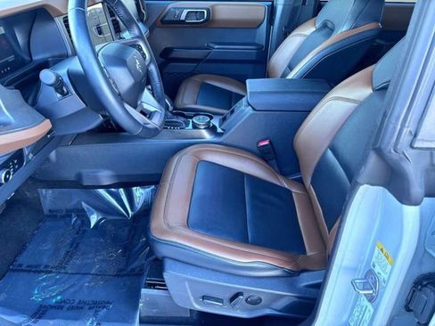 Used 2024 Ford Bronco Outer Banks image 10