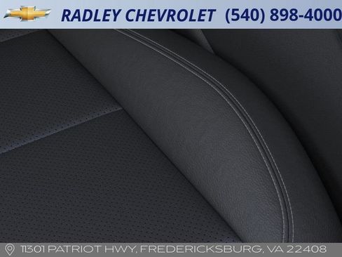 New 2025 Chevrolet Equinox EV LT w/ Convenience Package II image 21