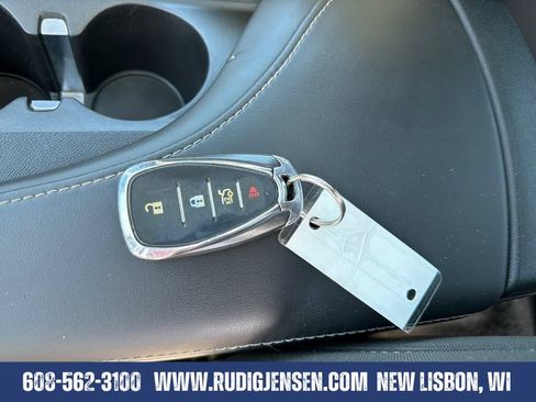 Used 2018 Chevrolet Camaro SS RWD image 29