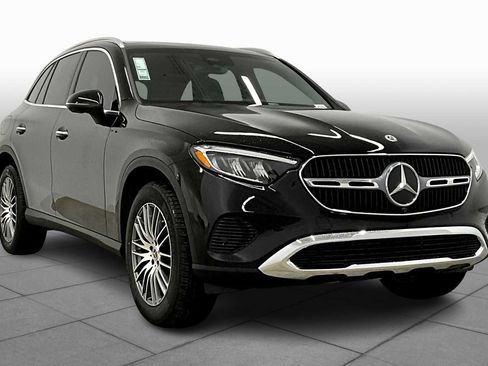 New 2025 Mercedes-Benz GLC 300 image 2