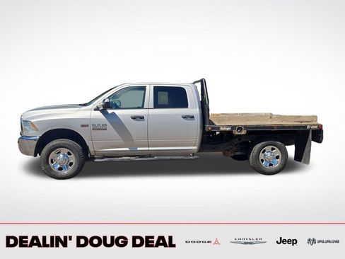 Used 2016 RAM 2500 Tradesman w/ Chrome Appearance Group AWD/4WD image 3
