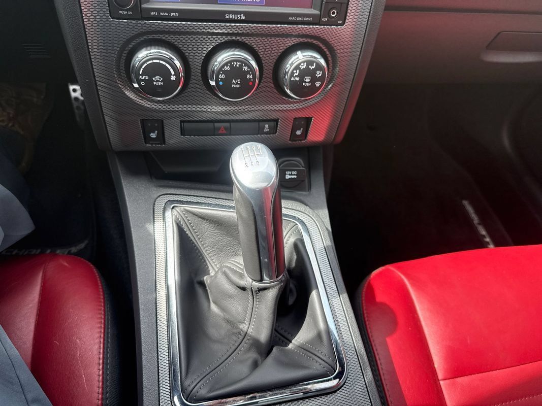 Used 2013 Dodge Challenger R/T RWD image 22