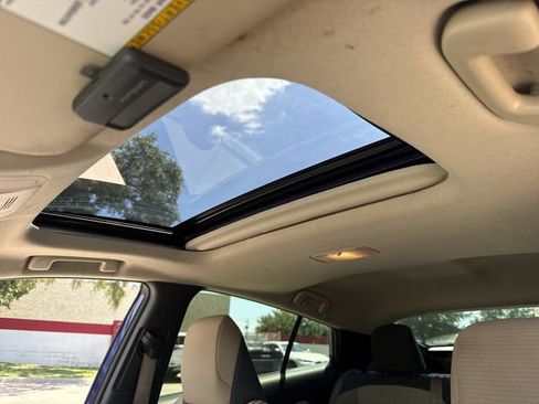 Used 2016 Toyota Prius Three w/ Advanced Technology Package FWD image 24