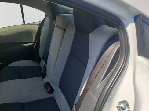 Used 2023 Toyota Corolla LE FWD image 15