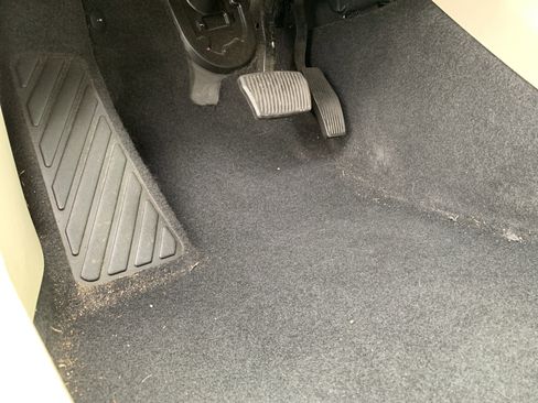 Used 2021 Buick Envision Avenir w/ Technology Package II image 17