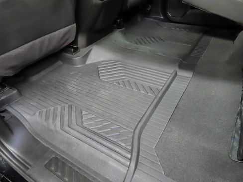 Used 2024 GMC Sierra 1500 AT4 image 73