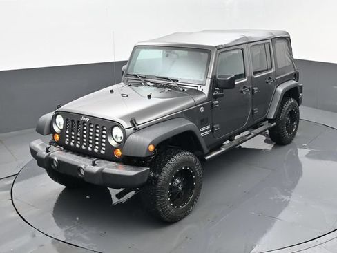 Used 2017 Jeep Wrangler Unlimited Sport w/ Quick Order Package 24S AWD/4WD image 18