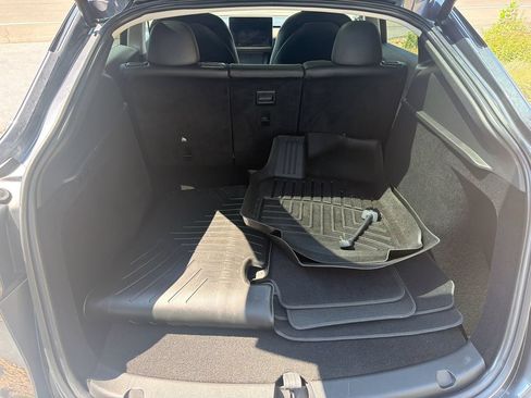 Used 2023 Tesla Model Y Long Range AWD/4WD image 56