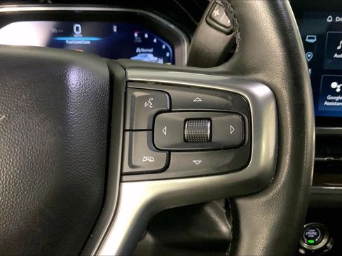 Used 2023 Chevrolet Silverado 1500 LT AWD/4WD image 19