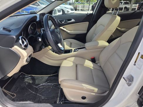 Used 2019 Mercedes-Benz GLA 250 w/ Premium Package image 4