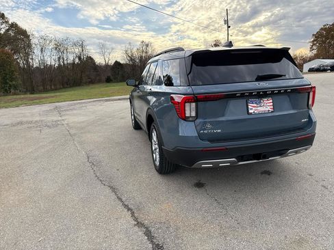 New 2026 Ford Explorer Active w/ Active Comfort Package AWD/4WD image 8