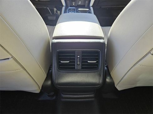 Used 2020 Honda Accord Touring image 10