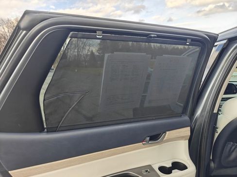 Used 2022 Hyundai Palisade SEL w/ Premium Package image 19