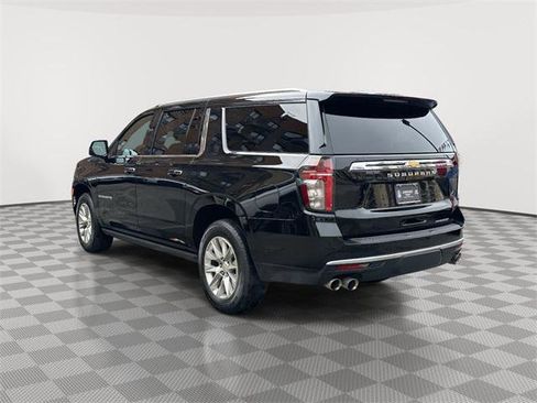 Used 2024 Chevrolet Suburban Premier w/ Premium Package 2 image 5