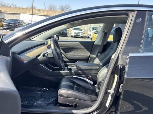 Used 2018 Tesla Model 3 Mid Range image 19