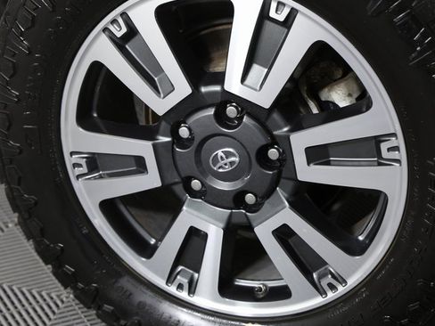 Used 2021 Toyota Tundra SR5 image 10