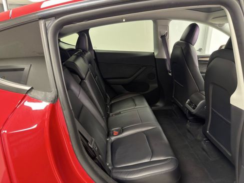 Used 2023 Tesla Model Y Performance AWD/4WD image 27