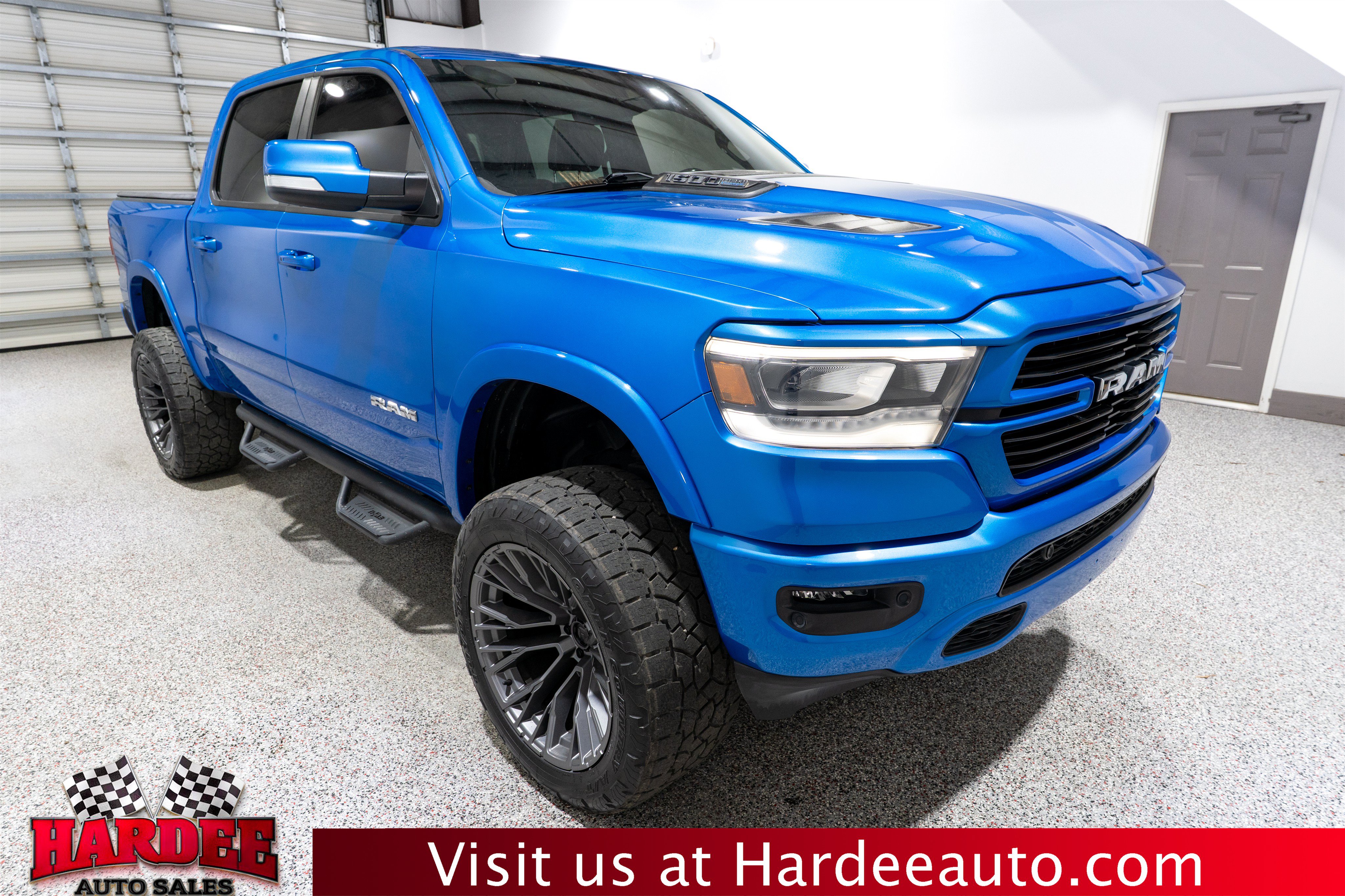 Used 2021 RAM 1500 Laramie AWD/4WD image 6