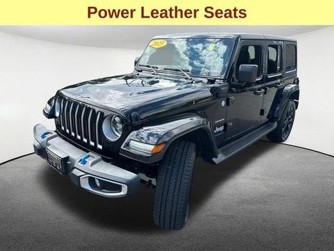 Used 2023 Jeep Wrangler Unlimited Sahara w/ Cold Weather Group AWD/4WD image 5