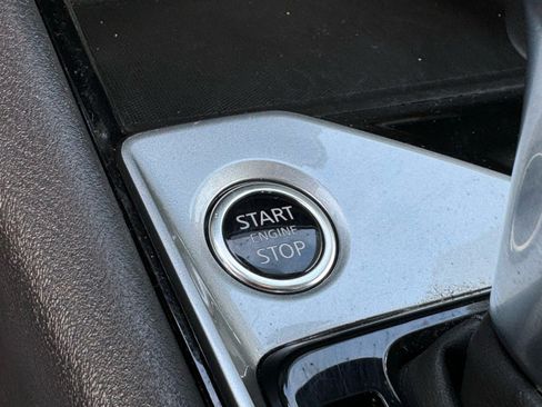 Used 2024 Nissan Altima 2.5 SV image 33