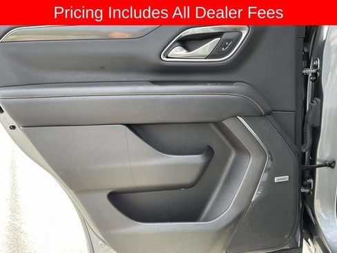 Used 2022 GMC Yukon AT4 AWD/4WD image 16
