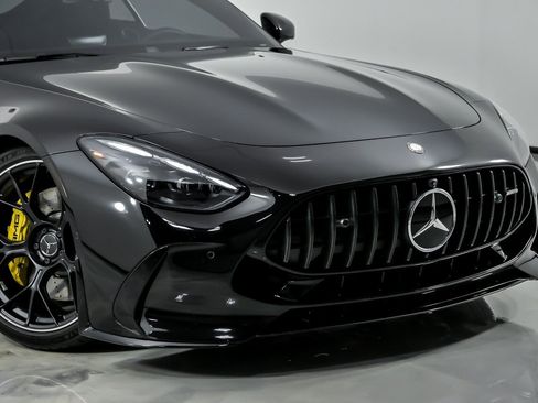Used 2025 Mercedes-Benz AMG GT 55 image 3