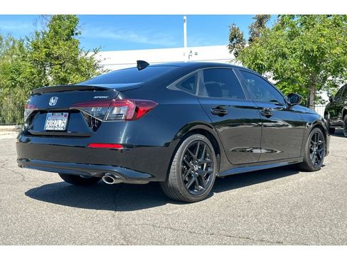 Used 2025 Honda Civic Sport image 6