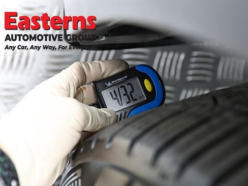 Used 2020 Tesla Model Y Long Range image 24