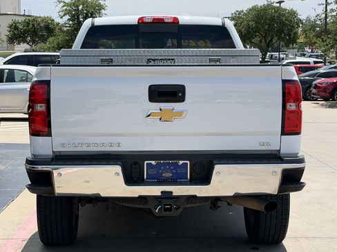 Used 2017 Chevrolet Silverado 2500 LTZ w/ LTZ Plus Package RWD image 5