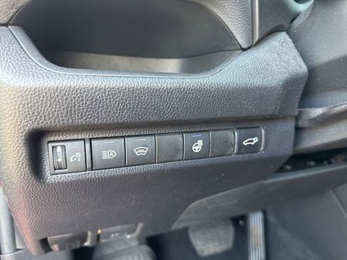 Used 2023 Toyota RAV4 XLE Premium AWD/4WD image 26