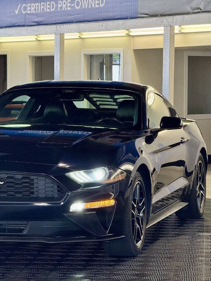 Used 2021 Ford Mustang Premium w/ Ford Safe & Smart Package RWD image 7