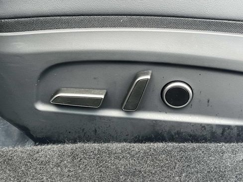 Used 2025 Tesla Model 3 Long Range RWD image 27