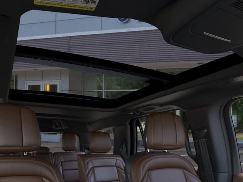 New 2026 Lincoln Navigator Reserve AWD/4WD image 22