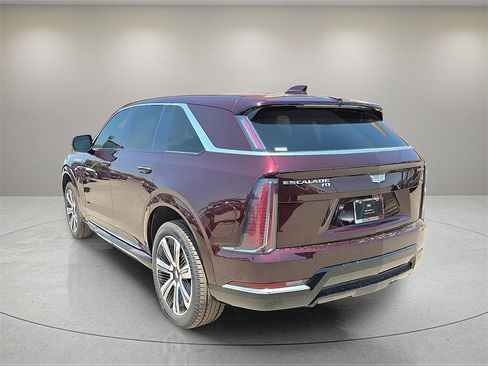 New 2025 Cadillac Escalade IQ Luxury 2 image 3