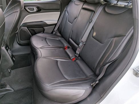 Certified 2023 Jeep Compass Limited image 19