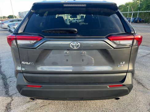 Used 2025 Toyota RAV4 LE AWD/4WD image 5