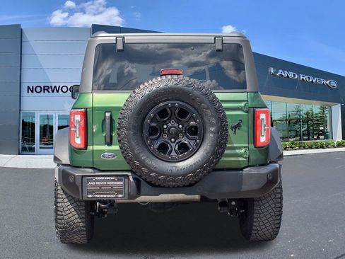 Used 2023 Ford Bronco Wildtrak image 5