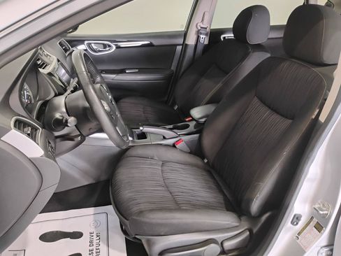 Used 2019 Nissan Sentra SV FWD image 30